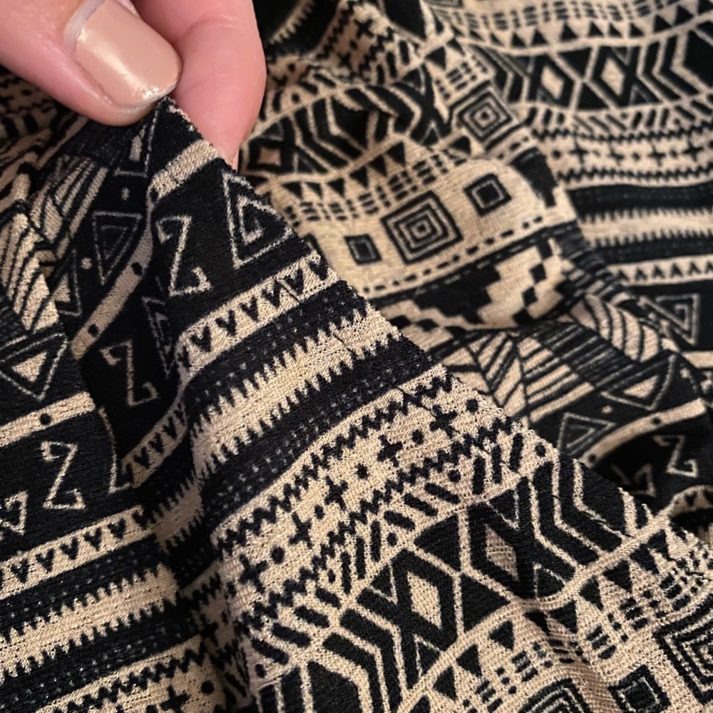Light material patterned pants - Picture 5 of 9